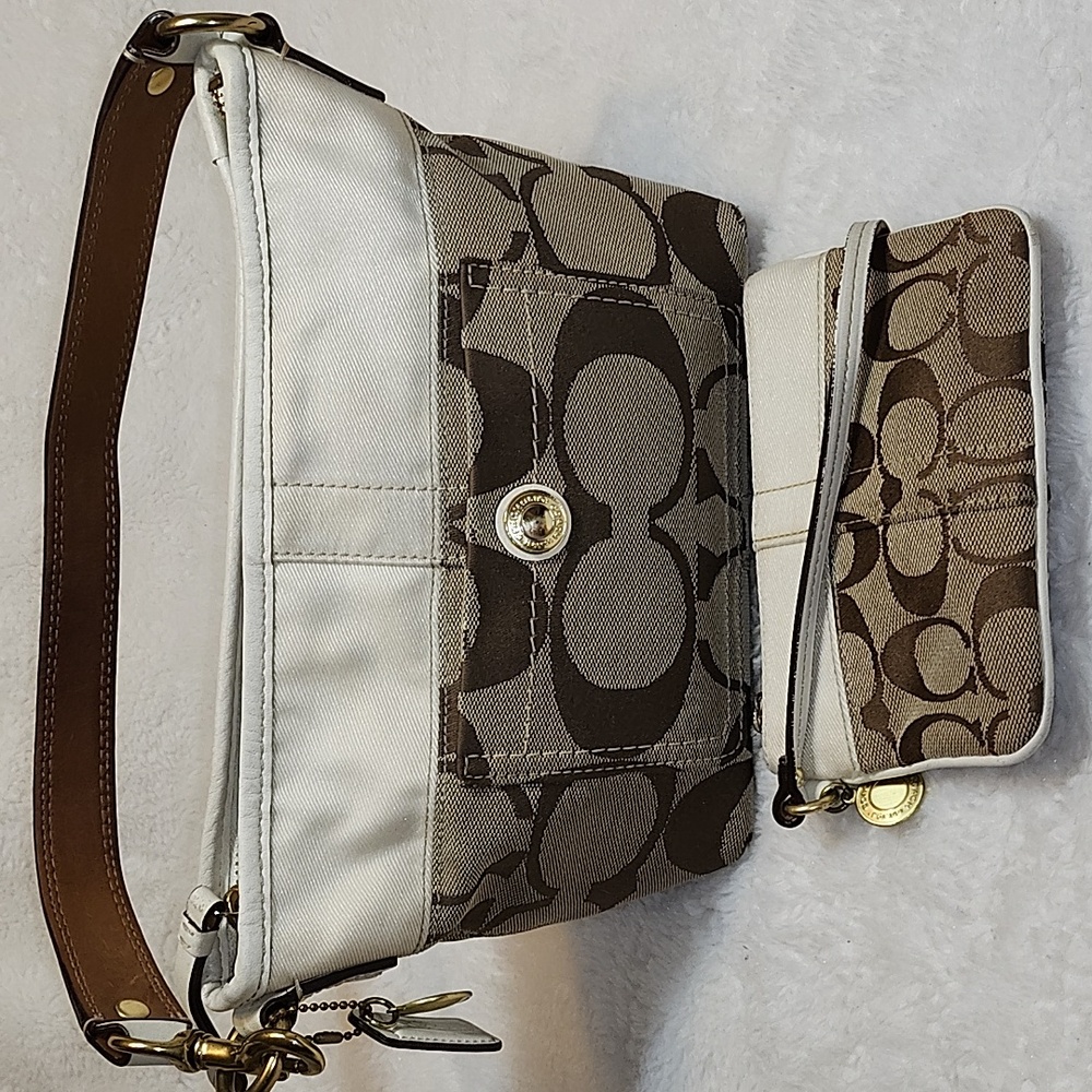 Coach Y2K Soho Brown/Beige Signature Canvas Front Pocket Baguette Bag W/ Wallet - Picture 6 of 16
